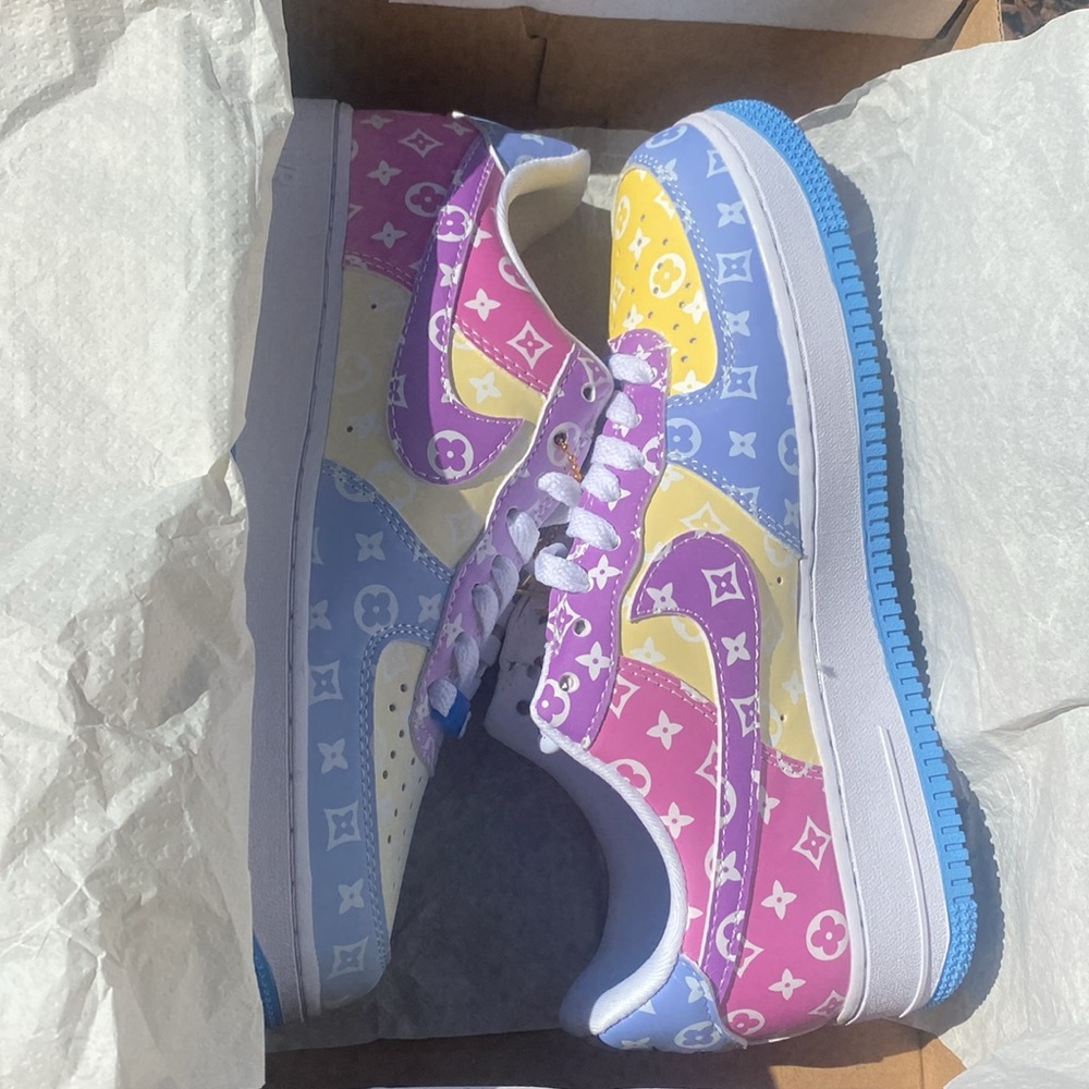 Custom made color changing forces